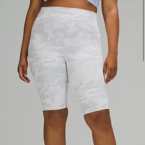 Lululemon Wunder Under Short 10" Ribbed